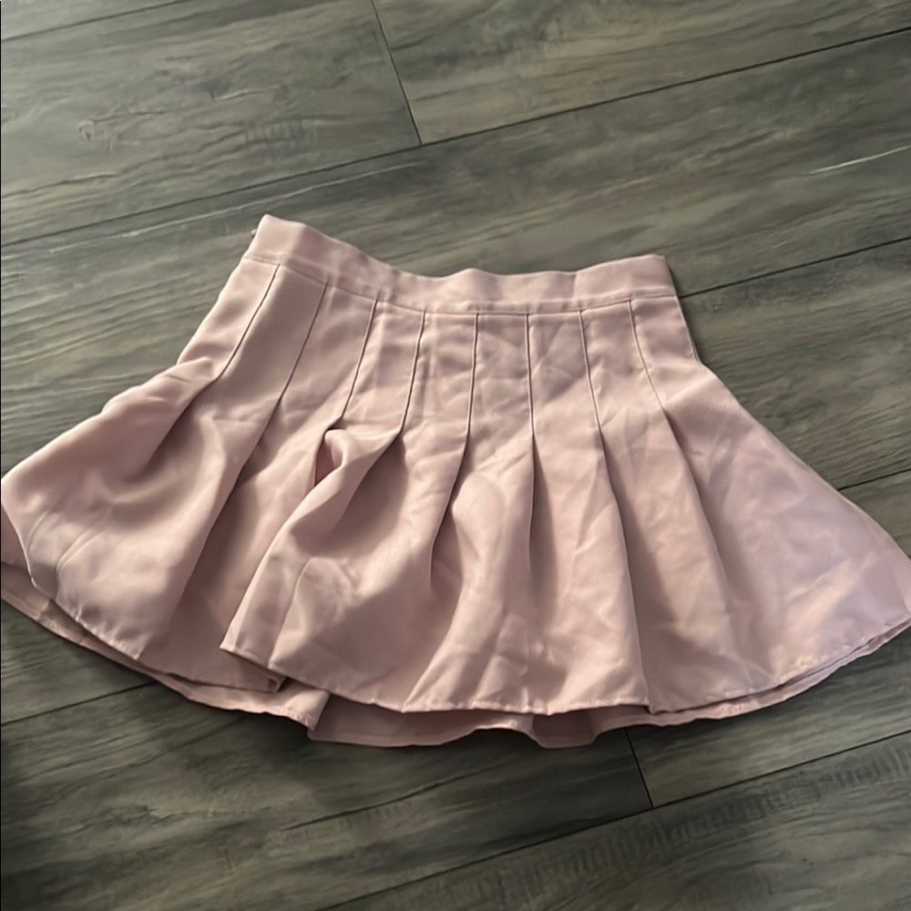 Elegant Pink Pleated Skirt